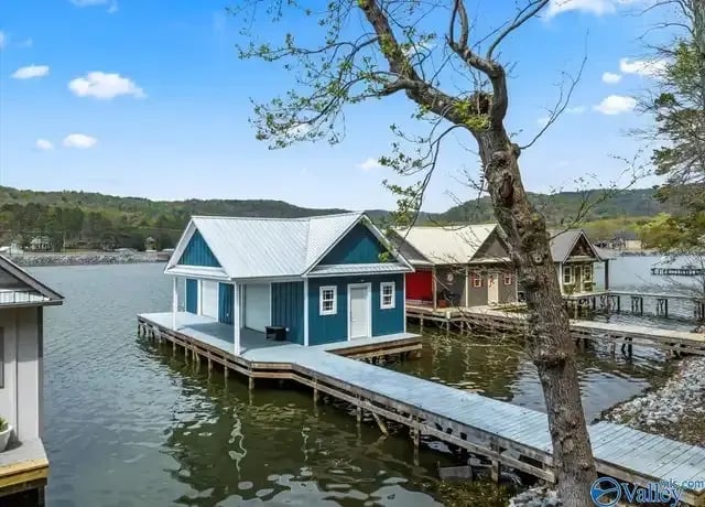 Guntersville lakefront home elevation comparison for flood insurance